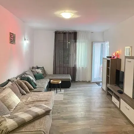 Sage, 2+1. Maslenica, Zadar